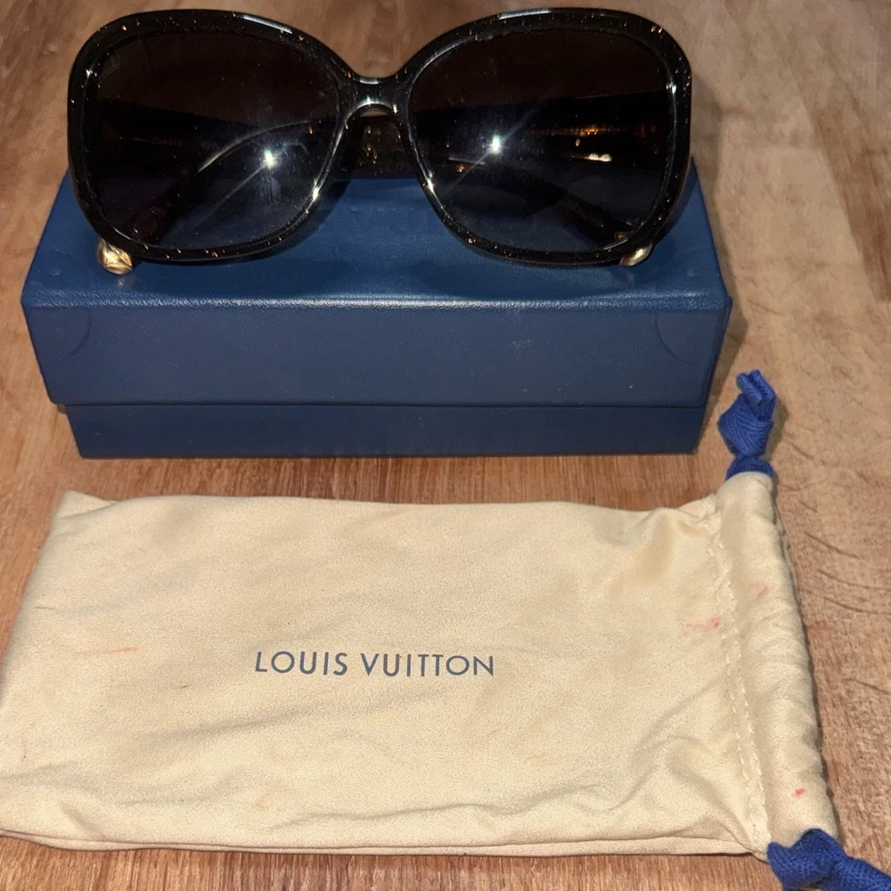 Louis Vuitton Dark Brown Sunglasses - Picture 5 of 12